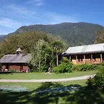 Campoaventura Riverside B&B-Cochamo